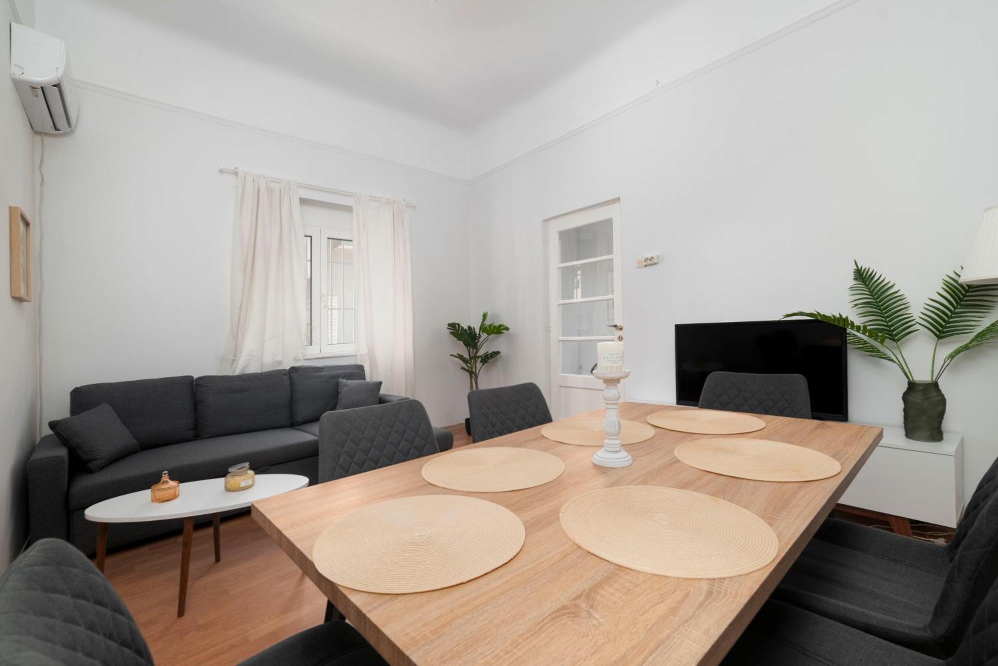 Thissio Getaway 2Ba Next To Athens Ancient Market Luaran gambar